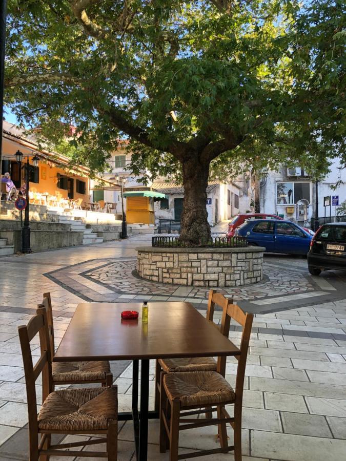 La Maisonette House In The Heart Of Liapades Close To Rovinia Beach & Paleokastritsa Екстер'єр фото